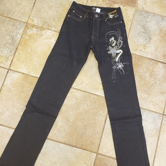 Denim - NWT Dark Rewash Floral Low Rise Straight Leg Jeans